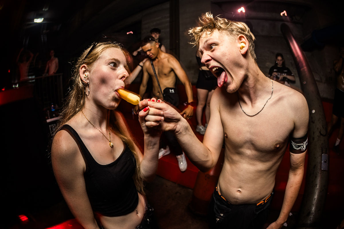 Loading... just a sec